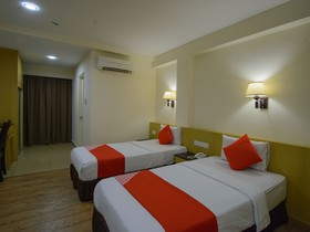 Grand Eastern Hotel By OYO Rooms