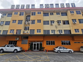 Hotel Holiday Park by OYO Rooms