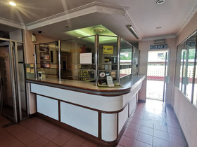 Hotel Holiday Park by OYO Rooms