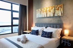 Jesselton Quay by Homesuite