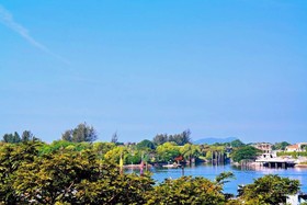 KK Marina Court Resort Vacation Condos & Holiday Service Suites