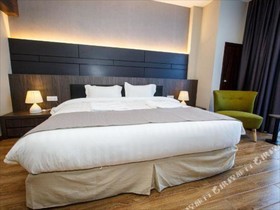 Lintas Platinum Hotel