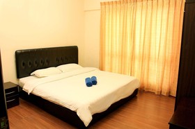 Marina Court Resort Condominium