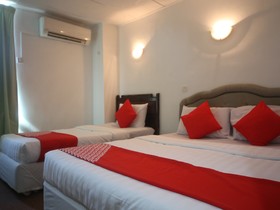 Plaza Hotel by OYO Rooms