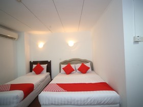 Plaza Hotel by OYO Rooms