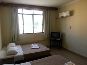 Iskandar Sinsuran Homestay