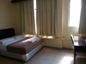 Iskandar Sinsuran Homestay