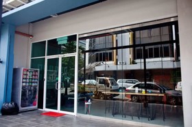 SKYPOD Hostel