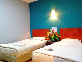 Switz Paradise Hotel by OYO Rooms