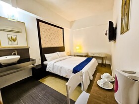 Warisan Hotel