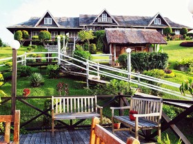 Borneo Tempurung Seaside  Lodge