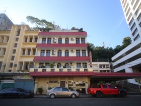 Hotel London by OYO Rooms