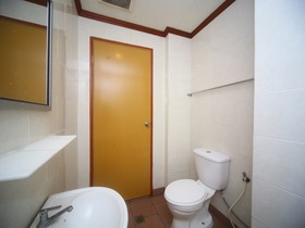 Hotel London by OYO Rooms