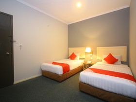 Jockey Lodge Hotel by OYO Rooms