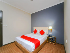 Jockey Lodge Hotel by OYO Rooms