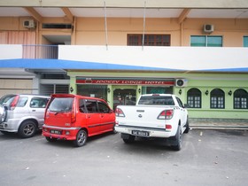 Jockey Lodge Hotel by OYO Rooms