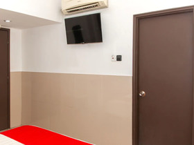 Leila Hotel by OYO Rooms