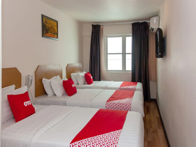 Marine Bay Hotel