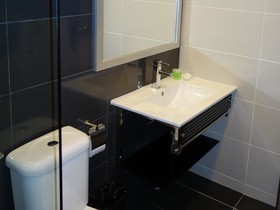 One Avenue Hotel