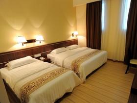 One Avenue Hotel