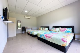 OYO Home 90318 Tambunan Nature Lodge