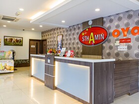 Mostyn Hotel by OYO Rooms