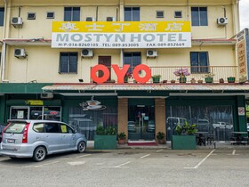Mostyn Hotel by OYO Rooms