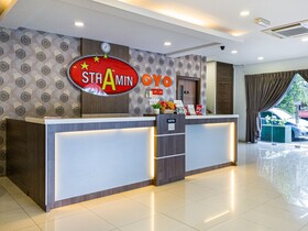 Mostyn Hotel by OYO Rooms