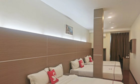 Ambassador Residence by ZEN Rooms