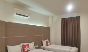 Ambassador Residence by ZEN Rooms