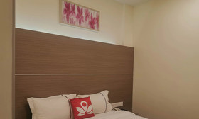 Ambassador Residence by ZEN Rooms