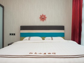 Red’s Hotel by OYO Rooms
