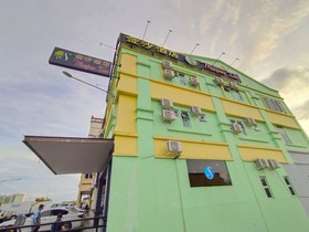 Marina World by OYO Rooms