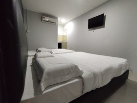 Marina World by OYO Rooms