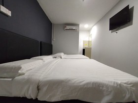 Marina World by OYO Rooms