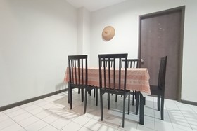 Oyo 90204 Emma Bdc Homestay