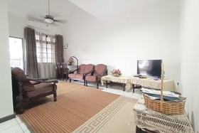 Oyo 90204 Emma Bdc Homestay