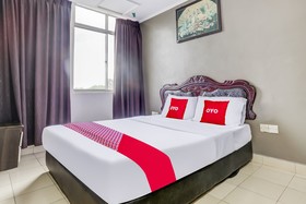 OYO  90376 Centre Point Hotel