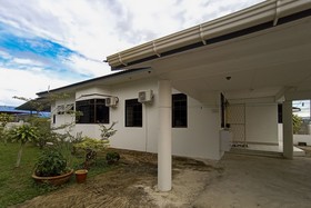 Oyo 90233 Joyful Homestay Miri