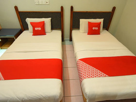Highway Inn by OYO Rooms
