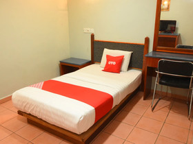 Highway Inn by OYO Rooms