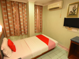 Highway Inn by OYO Rooms