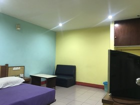 Mandarin Inn by OYO Rooms