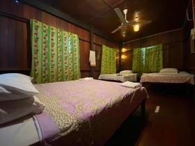 OYO Home 90328 Lamin Dana Cultural Lodge