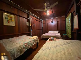OYO Home 90328 Lamin Dana Cultural Lodge