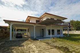 OYO HOME 90241 Villa Home Sibu