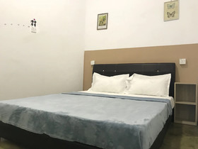 The Traveler Home by OYO Rooms