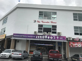 The Traveler Home by OYO Rooms