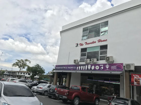 The Traveler Home by OYO Rooms