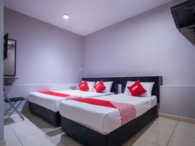 Avatarr Hotel by OYO Rooms